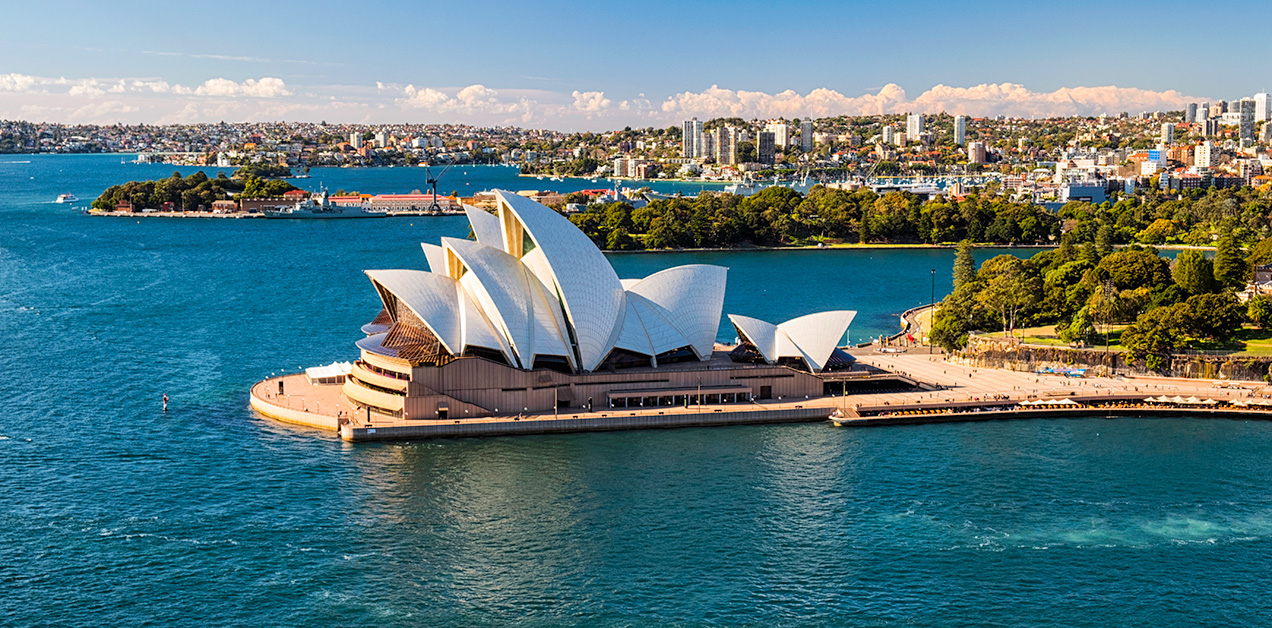 A Tribute to Jørn Utzon at 100 | Omrania